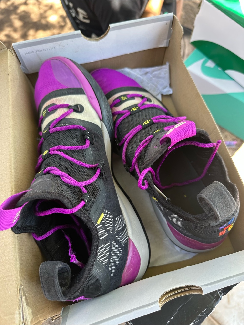 Nike Black and Magenta Men's Athletic Shoes
